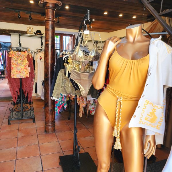 MelRose Boutique Display Antigua Guatemala