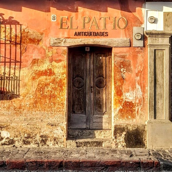 El Patio antiques