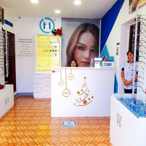 Maxi Vision inside view