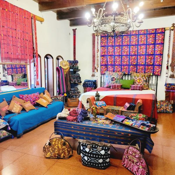 Nativos handicraft store