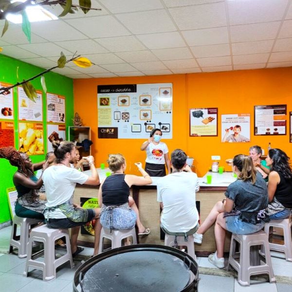 chocolate-workshop-in-antigua