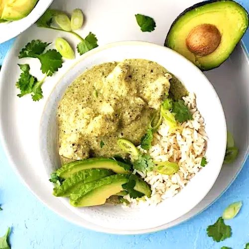 Jocón de Pollo Chicken in Green Tomatillo Sauce