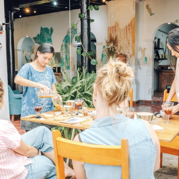 Natural dyes workshop in studio