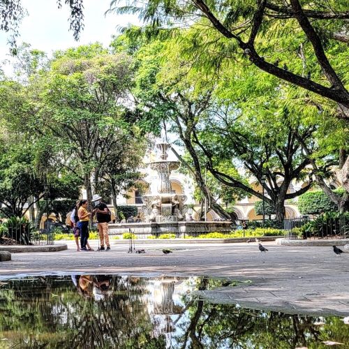 Parque Cental Day View Antigua Guatemala