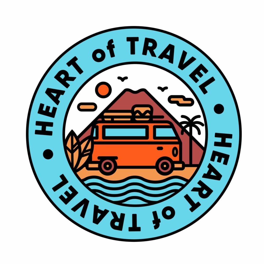 El Cubo Center - Heart of Travel Logo