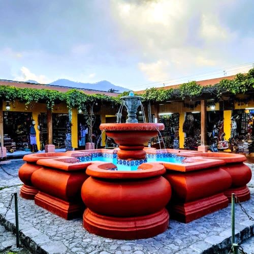 Handicrafts Market Fountain Courtyard