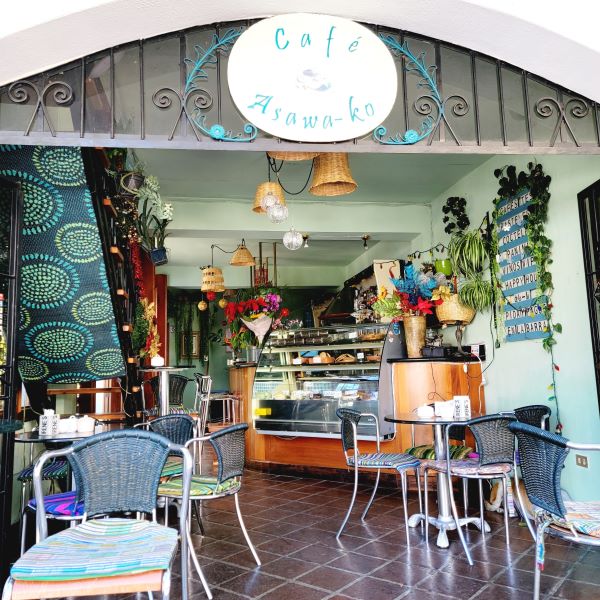Cafe Asawa-ko Inside View