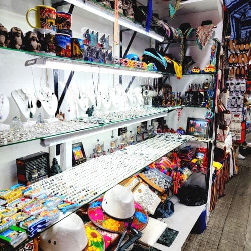 Mercado de Artesanias Kaqchikel