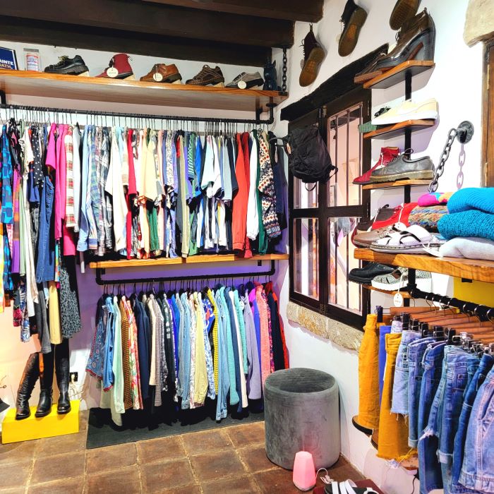 Tarabá Vintage Clothing Store