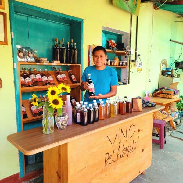 Vino Del Abuelo San Juan Del Obispo Guatemala