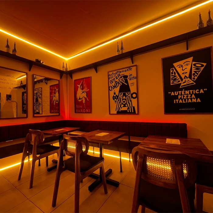 antigua Guatemala, dinner , pizza , napolitana, piano piano , restaurant